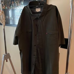 Levi’s button down shirt 2xl , brand new with tags